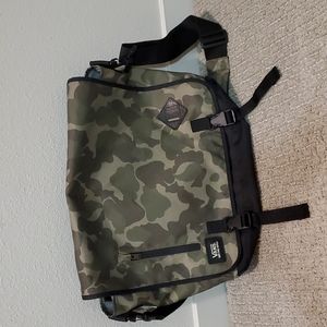 Vans Camo Messenger Bag Padded Strap